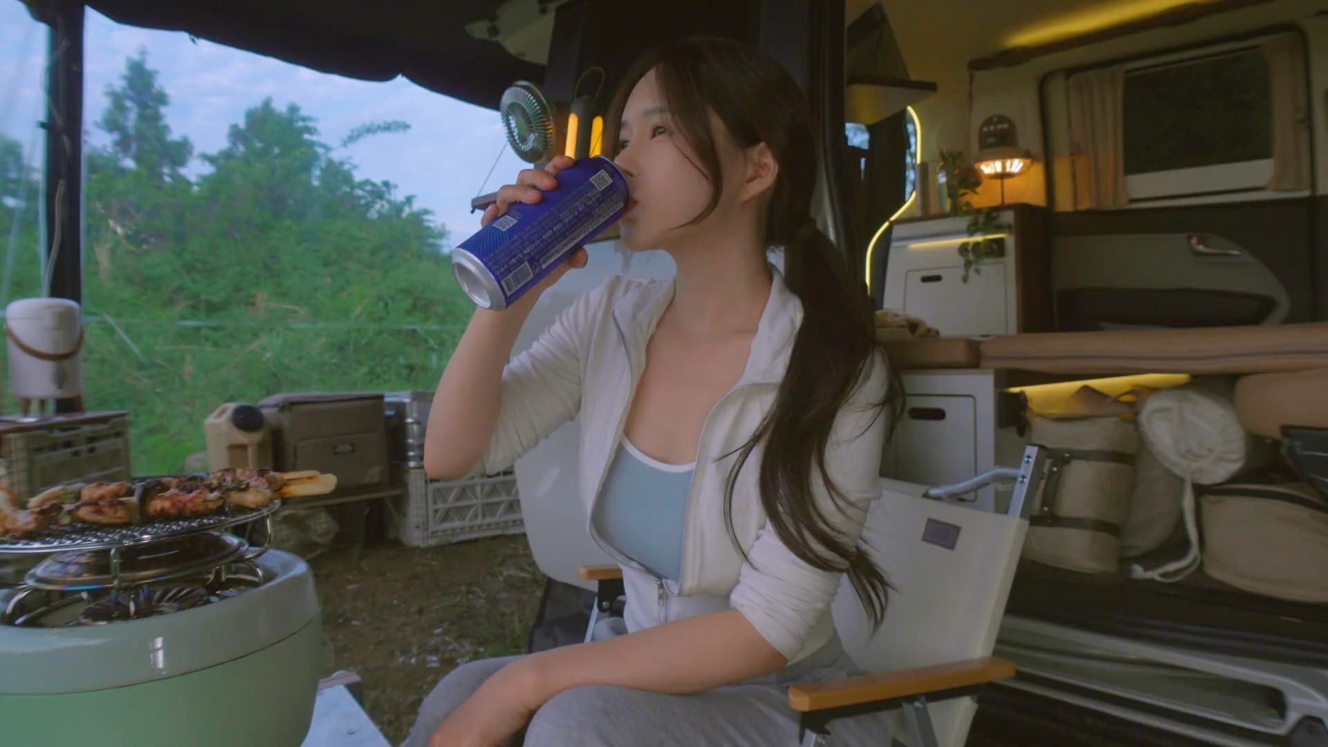 网络名人寻味“千鲜之城” 探访福建霞浦山海魅力